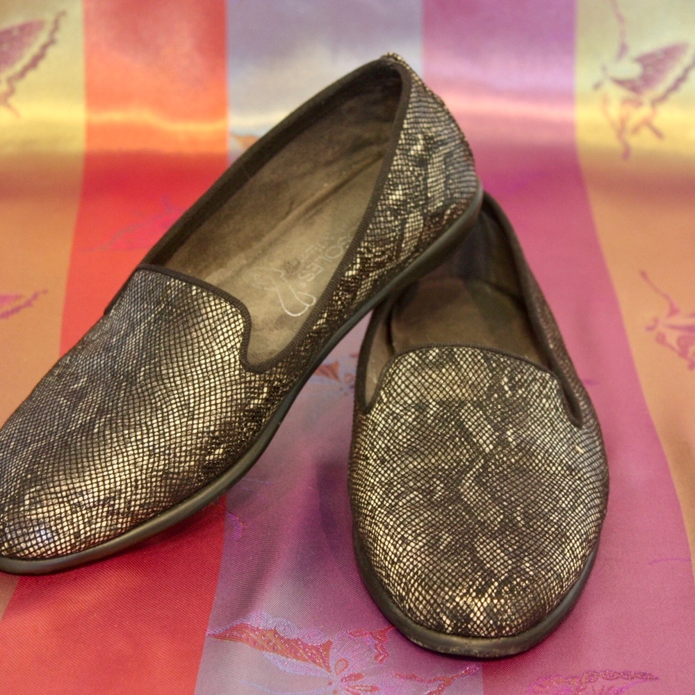 EUC Aerosoles Size 5.5 Leather Betunia Loafers